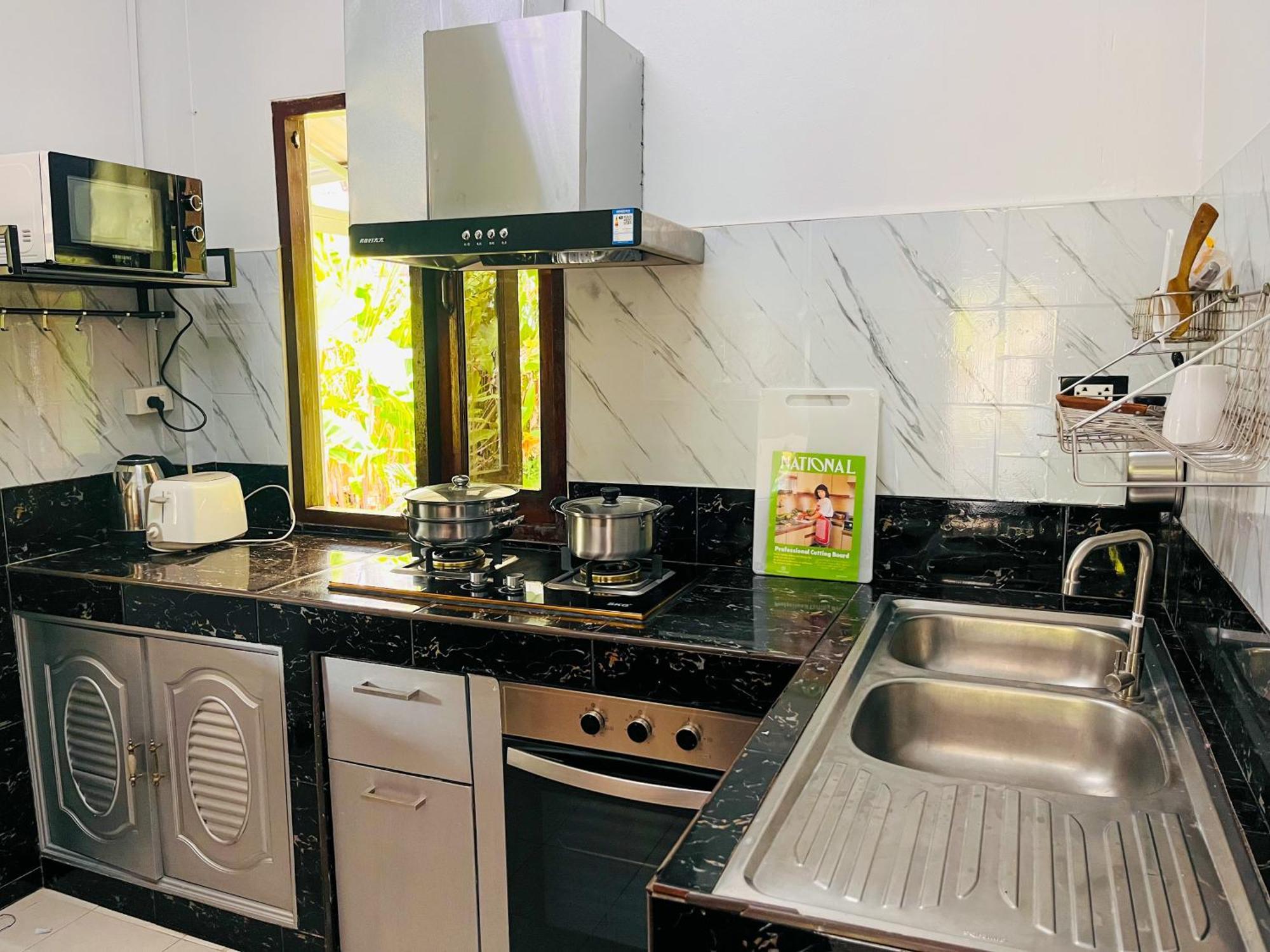 2Br Maryam Villa Near Tesco & Beach. Pantai Bang Tao Luaran gambar
